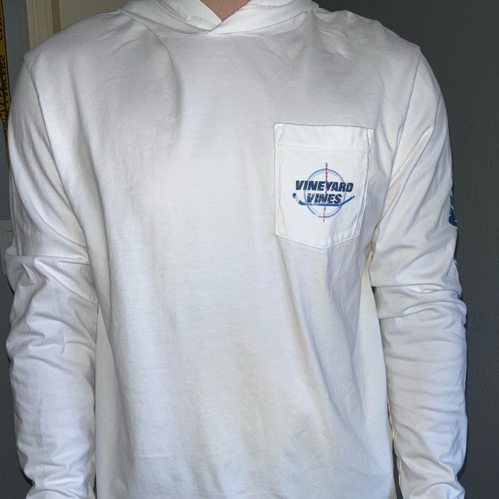 Vineyard Vines hockey long sleeve hoodie T